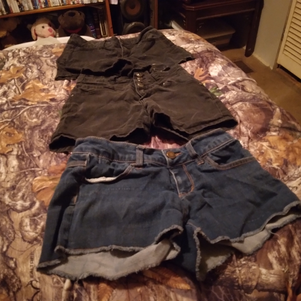 Size 5 shorts